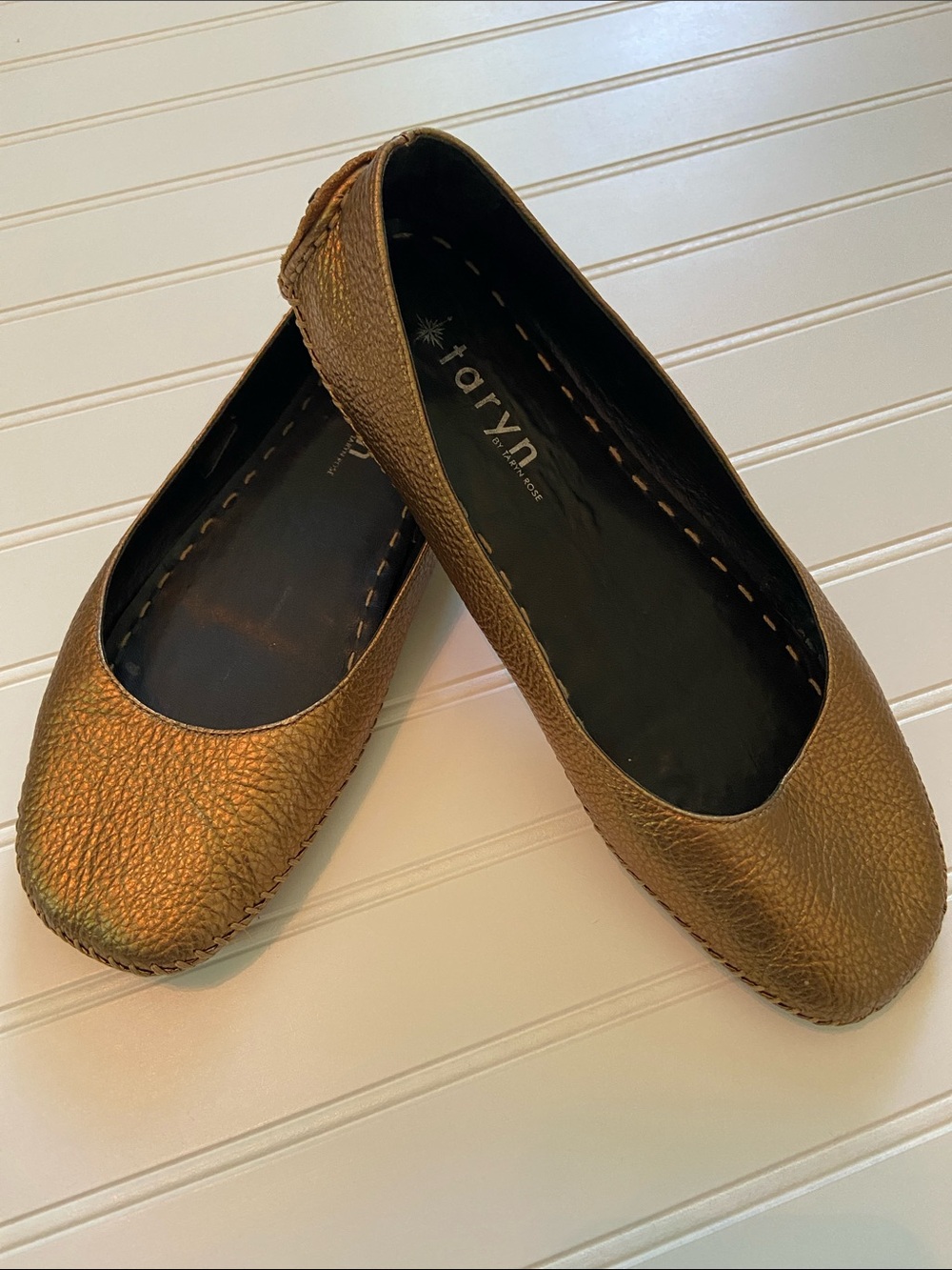 Taryn Rose Bronze Metallic Pebbled Leather Whipstitch Ballet Flats Womans 8.5
